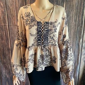 Sun & Shadow light pink & blue floral pattern boho flowy long sleeve top